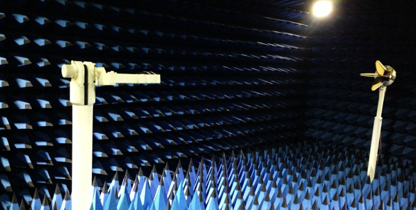 Fêststelle 3D anechoic keamer en betrouberens laboratoarium